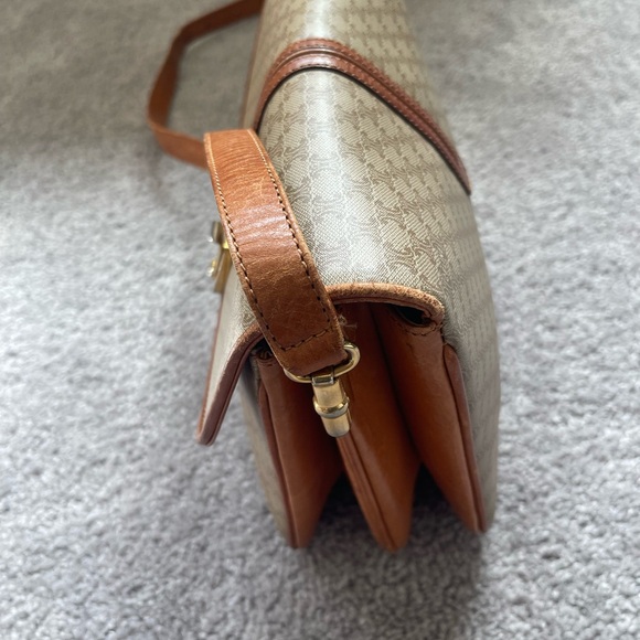 Vintage Celine White macadam print crossbody bag - Picture 7 of 15